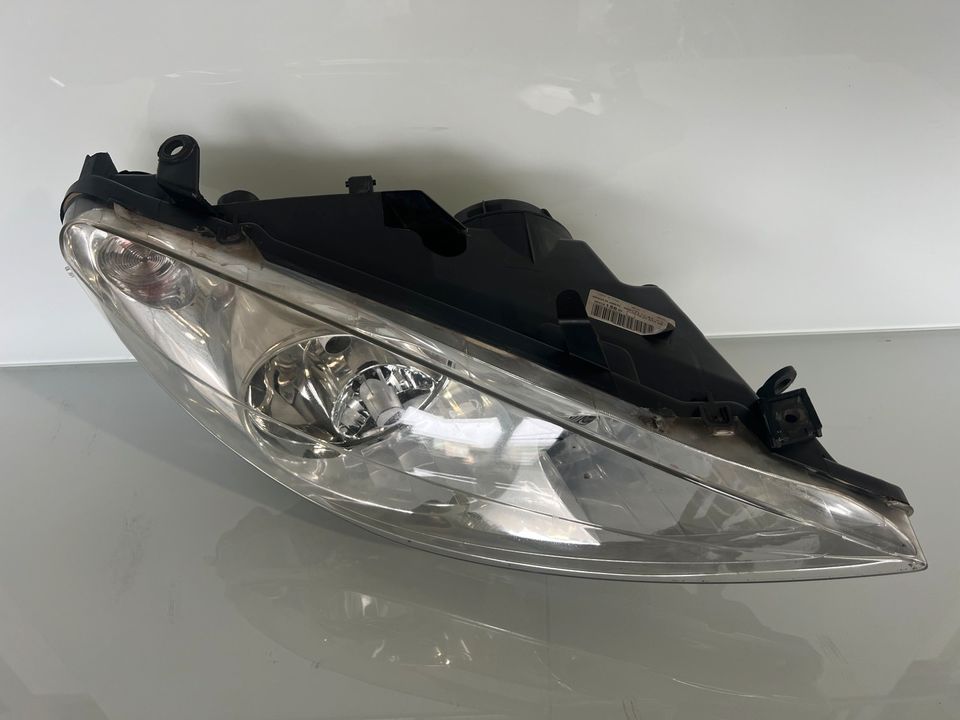 Scheinwerfer Peugeot 307 rechts 89309081 Frontscheinwerfer Lampe in Wilnsdorf