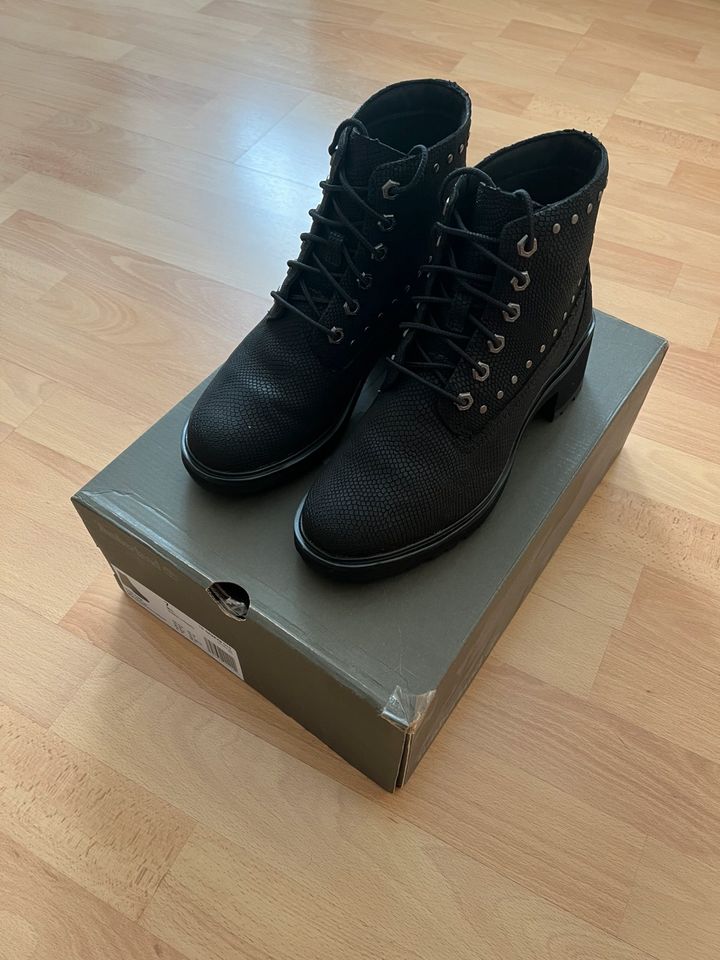 Timberland Schuhe Boots Stiefel 38 7 schwarz wie neu in Berlin