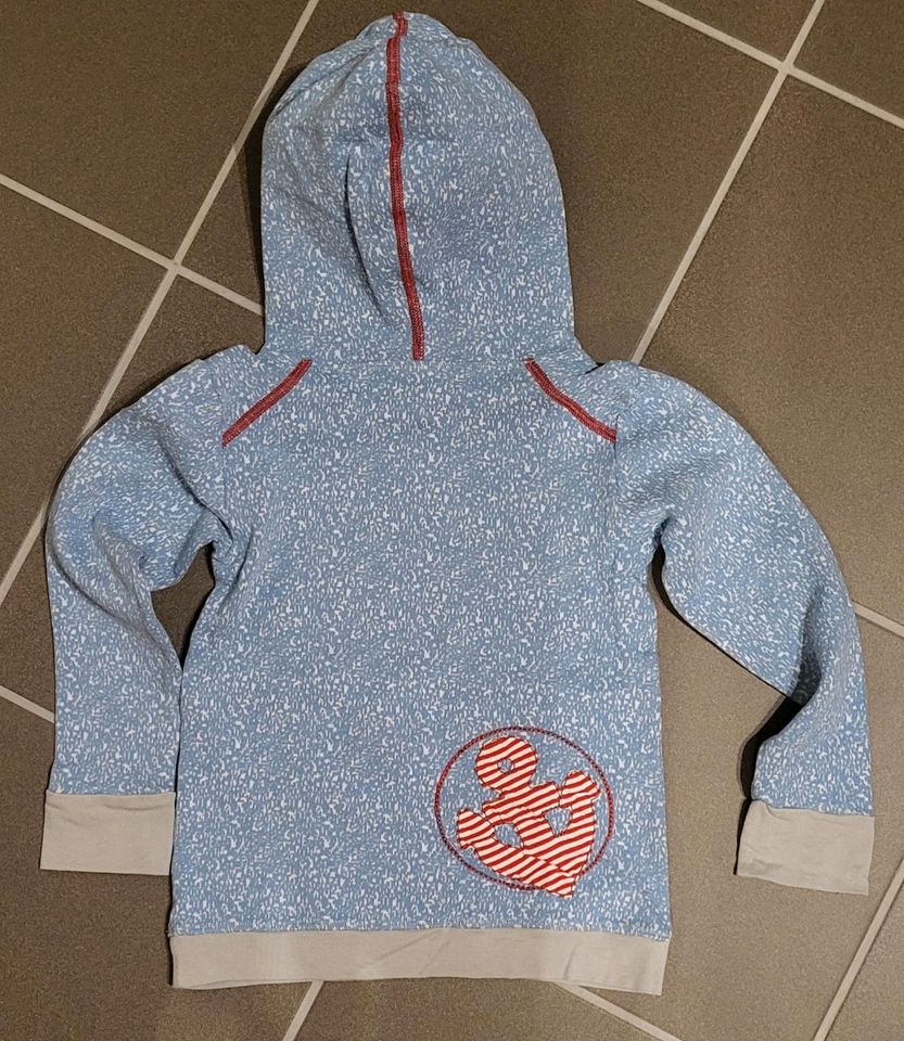 Handmade Hoodie aus Jersey mit Stickereien in Landau in der Pfalz