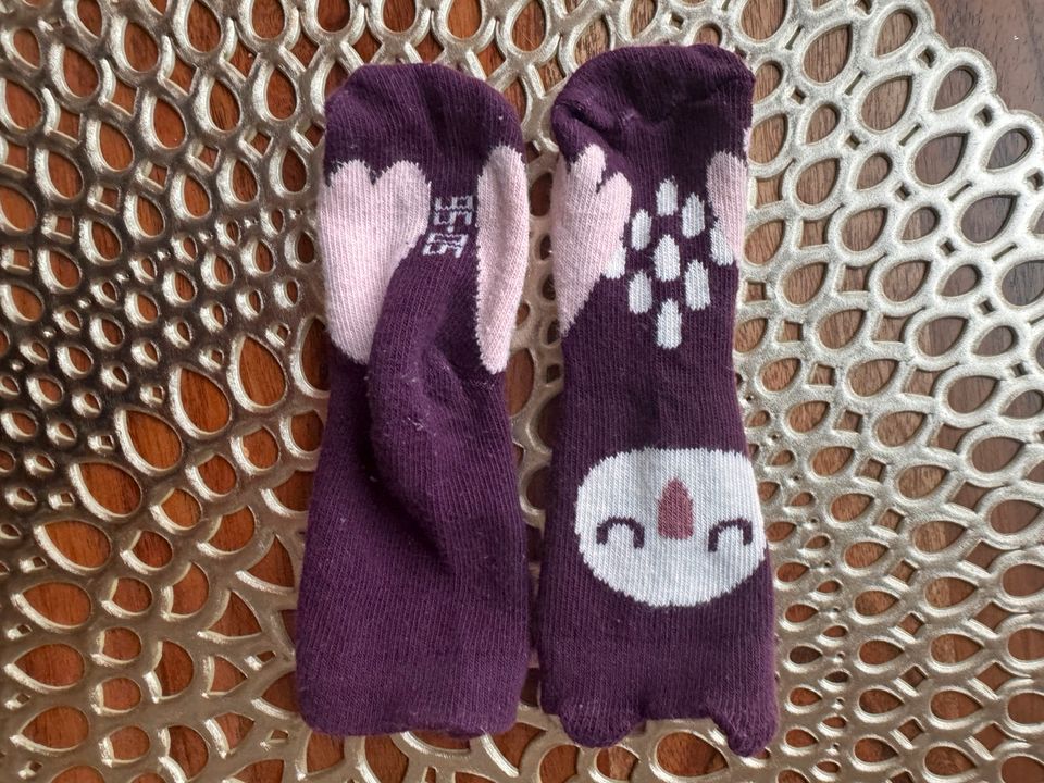 Kleiderpaket Socken 12Teile Größe 0-3 Monate Unisex in Allmersbach