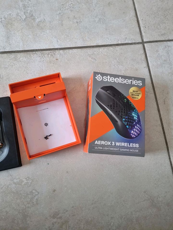 Steelseries Aerox 3 wireless ohne abdeckung in Leverkusen