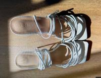 ASOS Schuhe Sandalen mit Absatz weiß zum schnüren Gr. 39 Neu Nordrhein-Westfalen - Sankt Augustin Vorschau