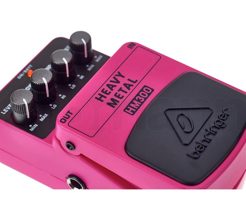 Behringer HM 300 Heavy Metal Distotion Effektpedal in Frankfurt am Main