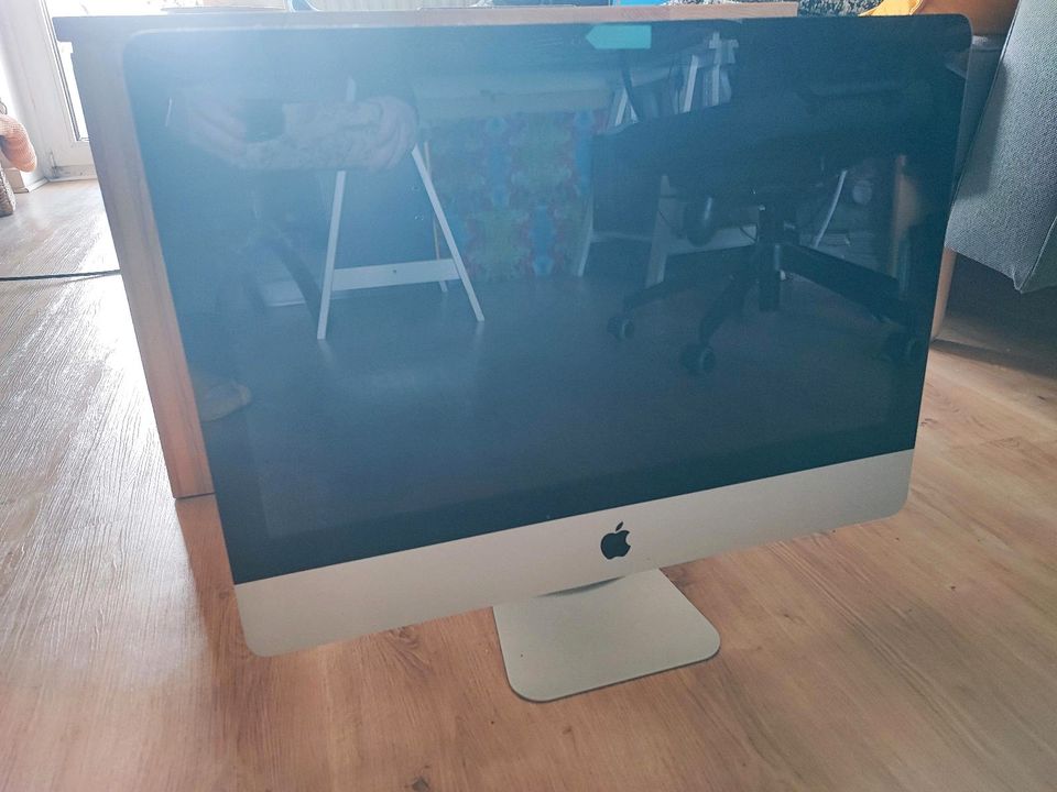 Apple iMac 21,5Zoll (2013) in Düsseldorf