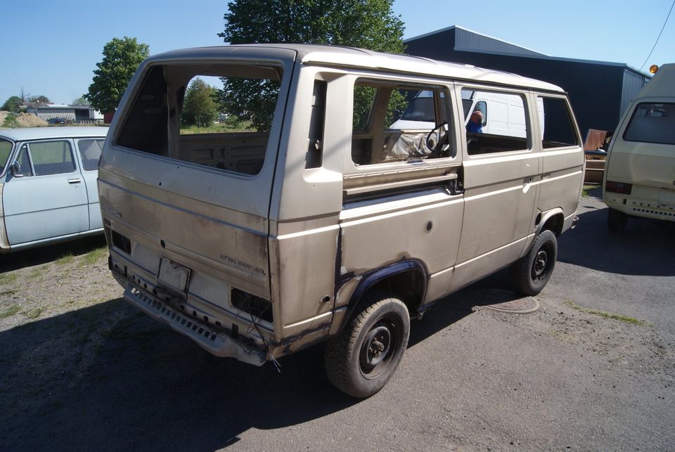 Karosse Karosserie Rohkarosse VW Bus T3 Vanagon in Thiendorf