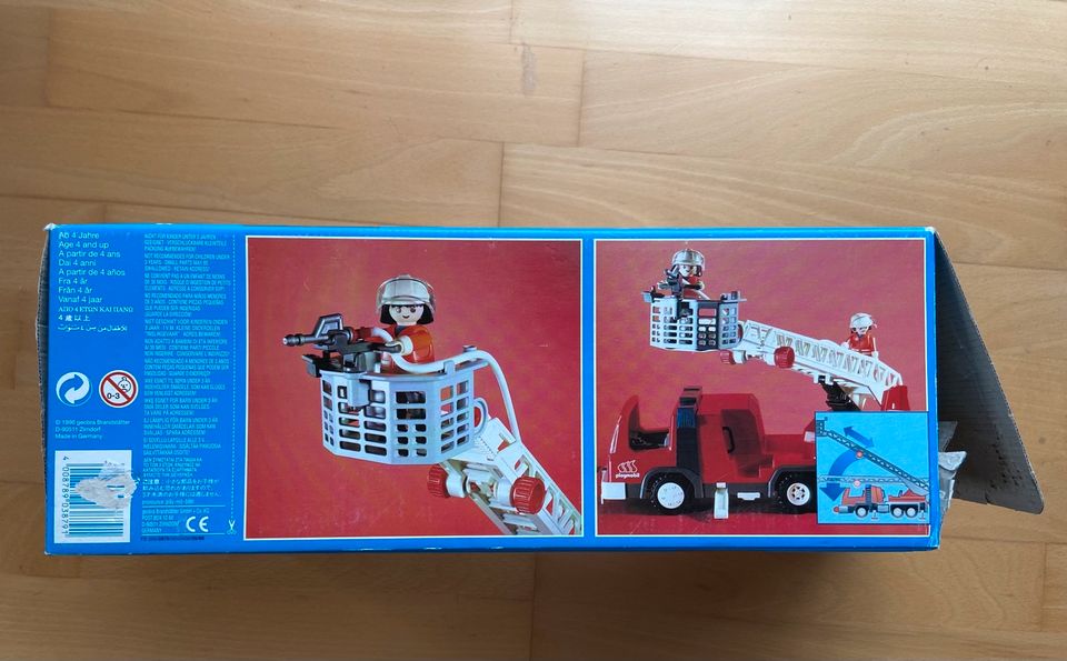 Playmobil 3879 Feuerwehr-Leiterwagen mit Blinklicht in Greifenstein