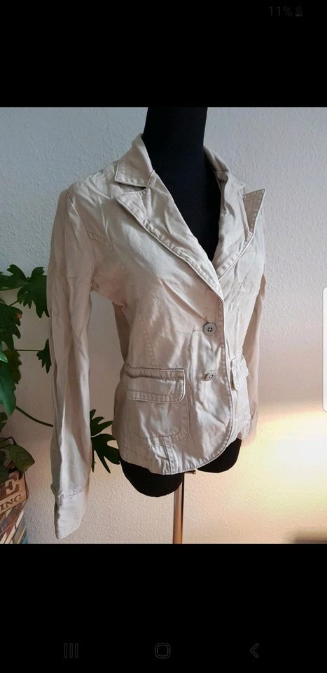 Jacke Blazer 100% Schur wolle René Lezard Breuninger Beige Zara in Leipzig