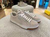 Prada Sneaker beige Gr, 41 Frankfurt am Main - Fechenheim Vorschau