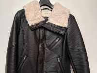 Esprit Winterjacke Doubleface schwarz Gr.36 neu Shell Oberstoff Berlin - Reinickendorf Vorschau