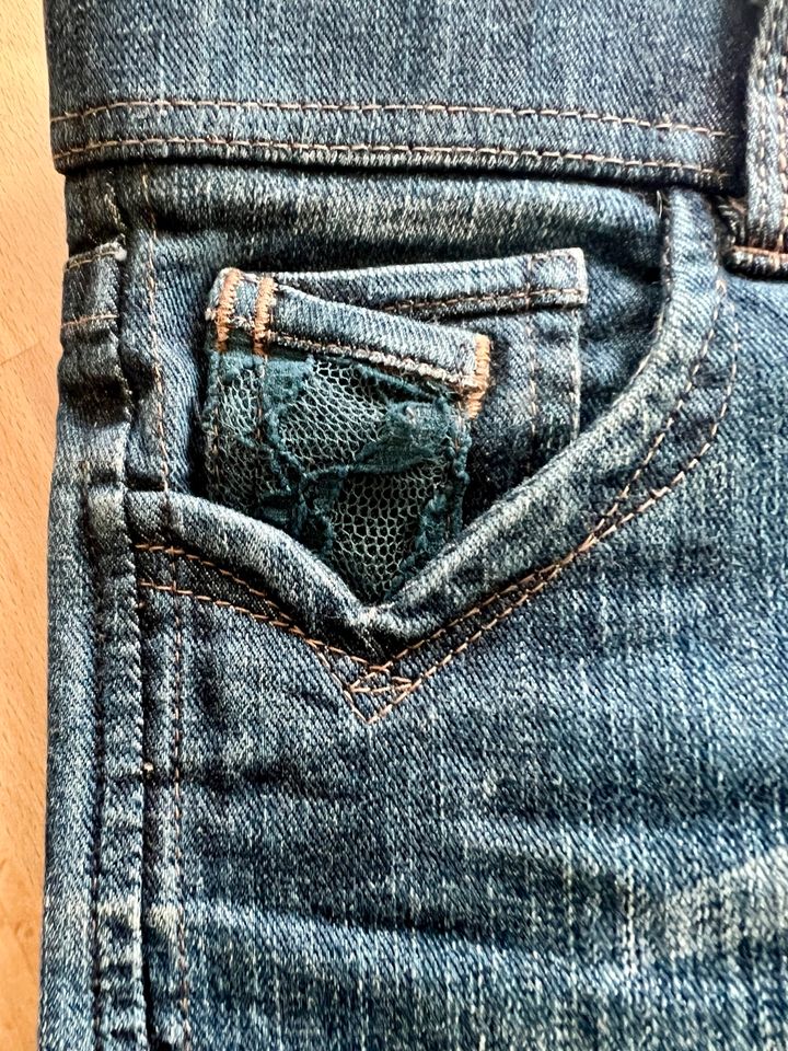 Harrys Horse Jeans Vollbesatz Reithose Gr. 152 in Kreuzau