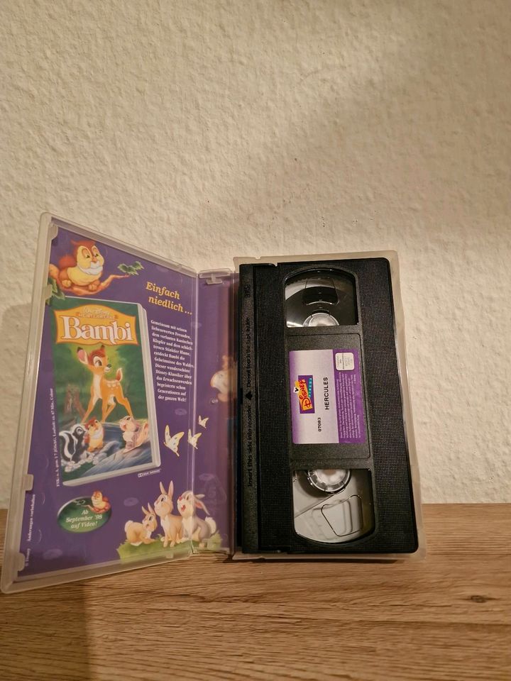 VHS Kassetten Hercules und Der König der Löwen in Ahrensburg