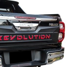 Revolution V2 Heckblende matt schwarz Toyota Hilux ab 2021 in Neuruppin