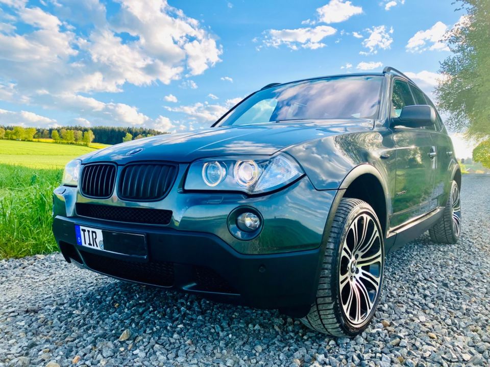 BMW X3 3.0d - Top Zustand / Nejlepší stav in Waldsassen