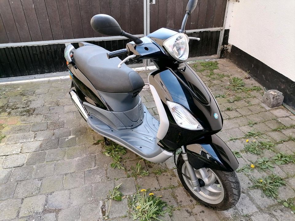 Piaggio fly 4tempi Roller in Buttstädt