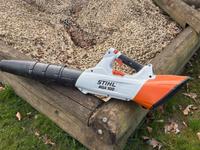 Stihl AP Akku-Laubbläser BGA 100 Profigerät Garten Nordrhein-Westfalen - Linnich Vorschau