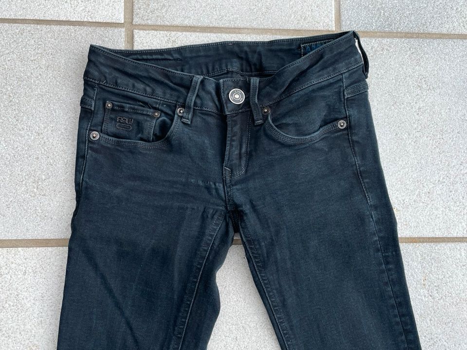 Gstar Jeans w25 L32 schwarz in Südlohn