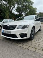 Skoda Octavia RS / DSG* / Steuerkette Neu / Scheckheftgepflegt Stuttgart - Mühlhausen Vorschau