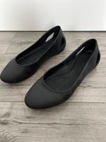 Crocs, Ballerina, Gr. W8, 38/39 Nordrhein-Westfalen - Verl Vorschau