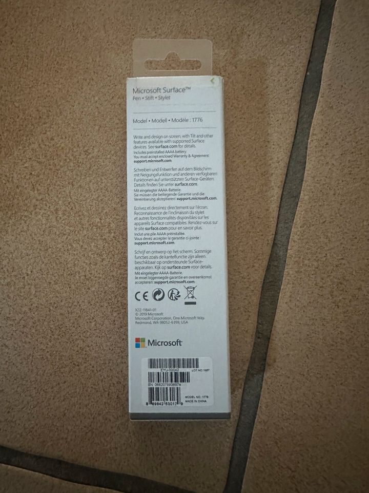 Microsoft Surface Pro 9  256 Gb SSD 8Gb RAM - Paket(Stift+Tastatu in Grettstadt