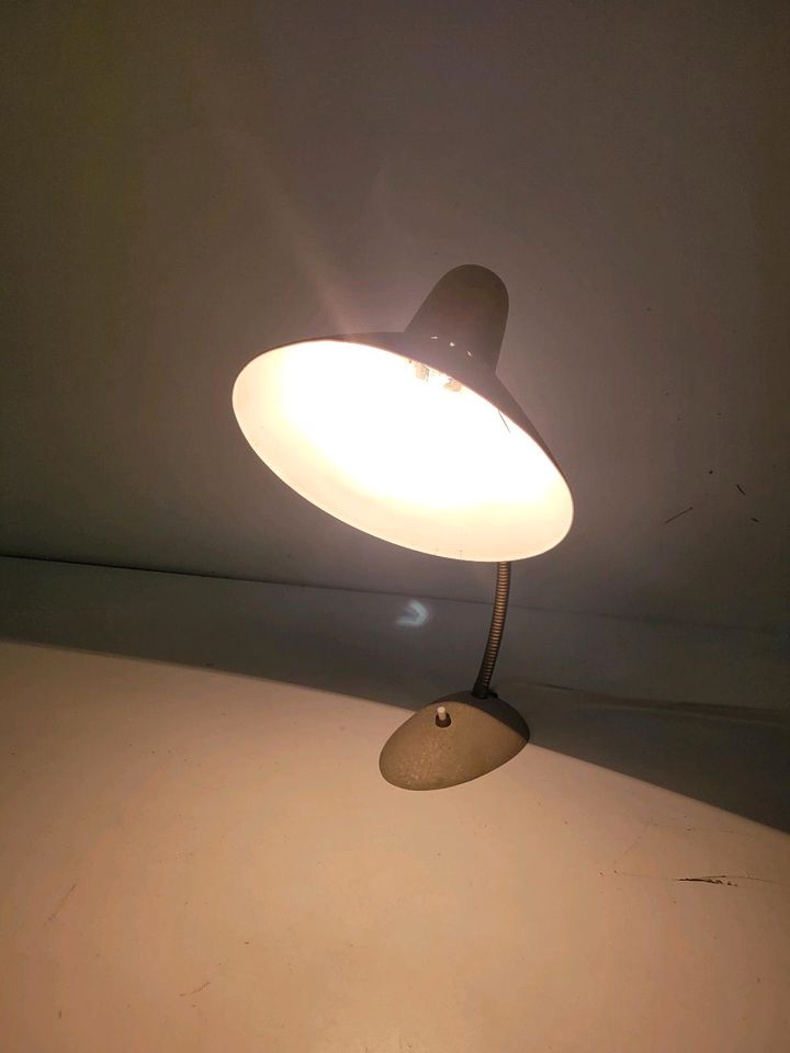 Mid Century 50er 60er Jahre Lampe Vintage in Mommenheim