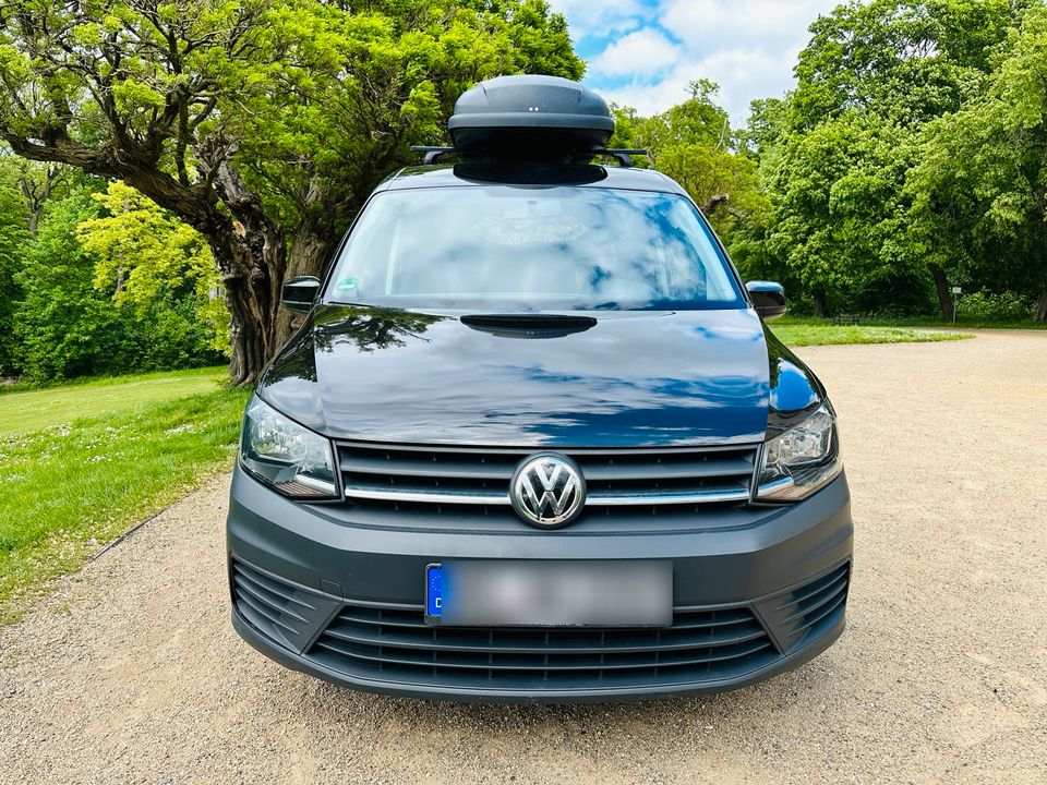 Volkswagen VW Caddy Camper / Heckküche, CarPlay, TÜV, Klima in Braunschweig