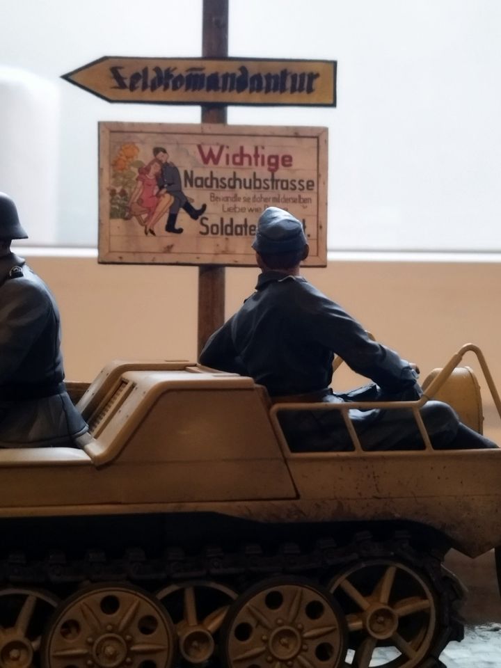Schaukasten Diorama Militär WW2 1/16 (ohne Panzer o Fahrzeuge ) in Berlin