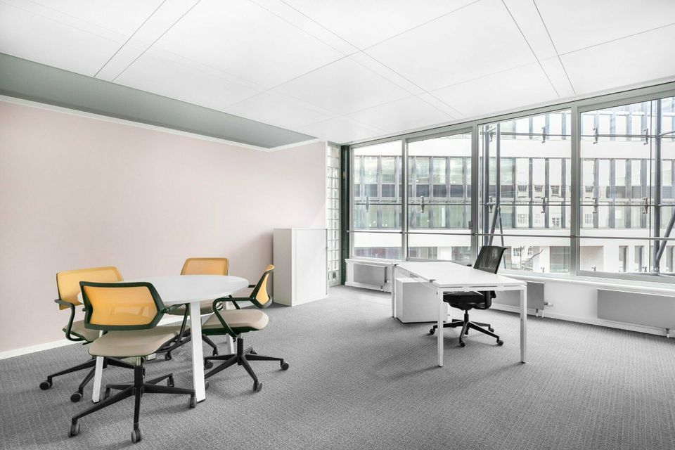 Privater Büroraum für 5 Personen in Regus HAMBURG, Doppel X in Hamburg