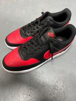 Nike Sneaker, ungetragen, rot-schwarz Hessen - Rodgau Vorschau
