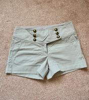 High Waist Shorts mit Knöpfen H&M Gr38 Niedersachsen - Stade Vorschau