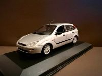 Ford Focus Modellauto 1:43 Silber Minichamps 5-trg. Berlin - Tempelhof Vorschau