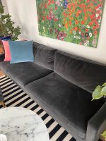 Design Couch „Astha“ 3Sitzer + Hocker - Sofa Company Mitte - Moabit Vorschau