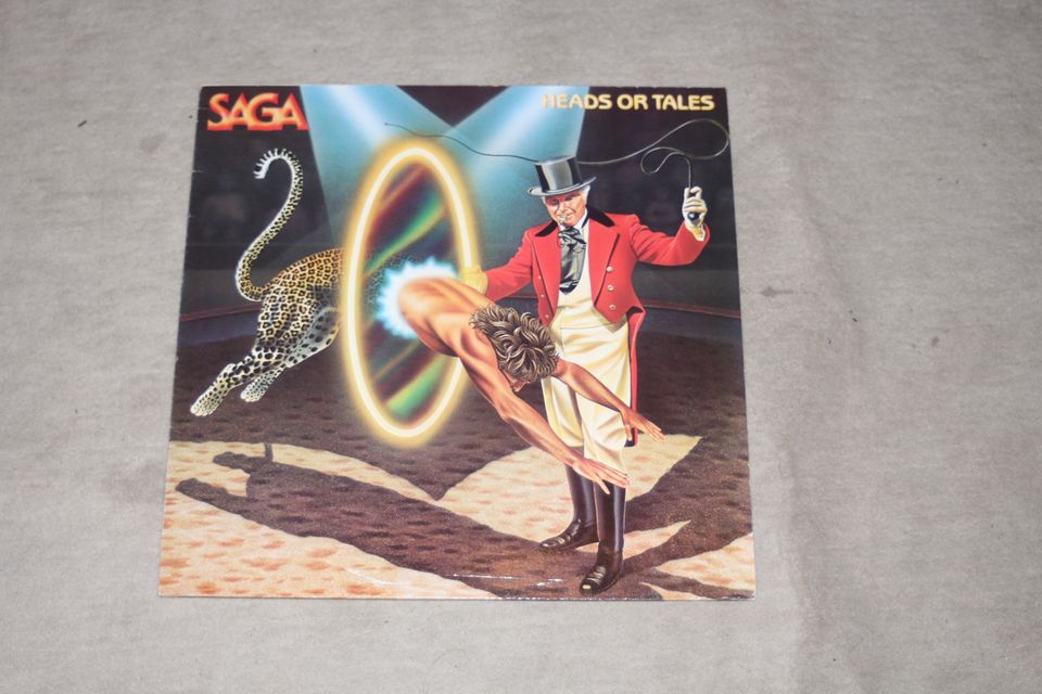 Saga Heads or Tales Schallplatte LP Vinyl in Sindelfingen