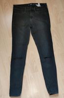 Hollister Jeans Damen dunkle grau 28/30 Top Zustand Saarland - Völklingen Vorschau