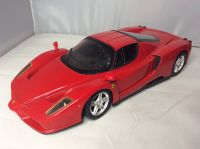 Hot Wheels 1:18 Modellauto Ferrari Enzo rot Nordrhein-Westfalen - Lippetal Vorschau