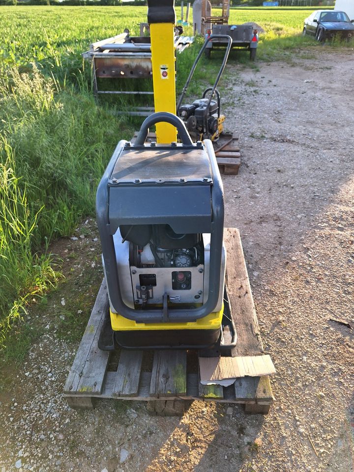 Wacker DPU4545He Bomag Ammann Weber Rüttelplatte Bodenverdichter in Hausen i. Niederbayern