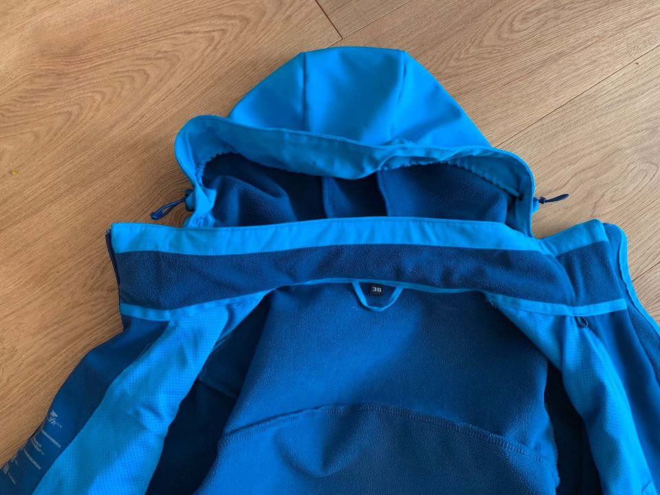 Skijacke Softshelljacke Gr.38 Crane TOP Zustand in Bergisch Gladbach