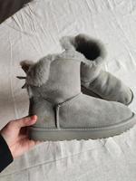 UGG Mini Bailey Bow Grau Ugg Boots  Lammfell Stiefel Baden-Württemberg - Nagold Vorschau