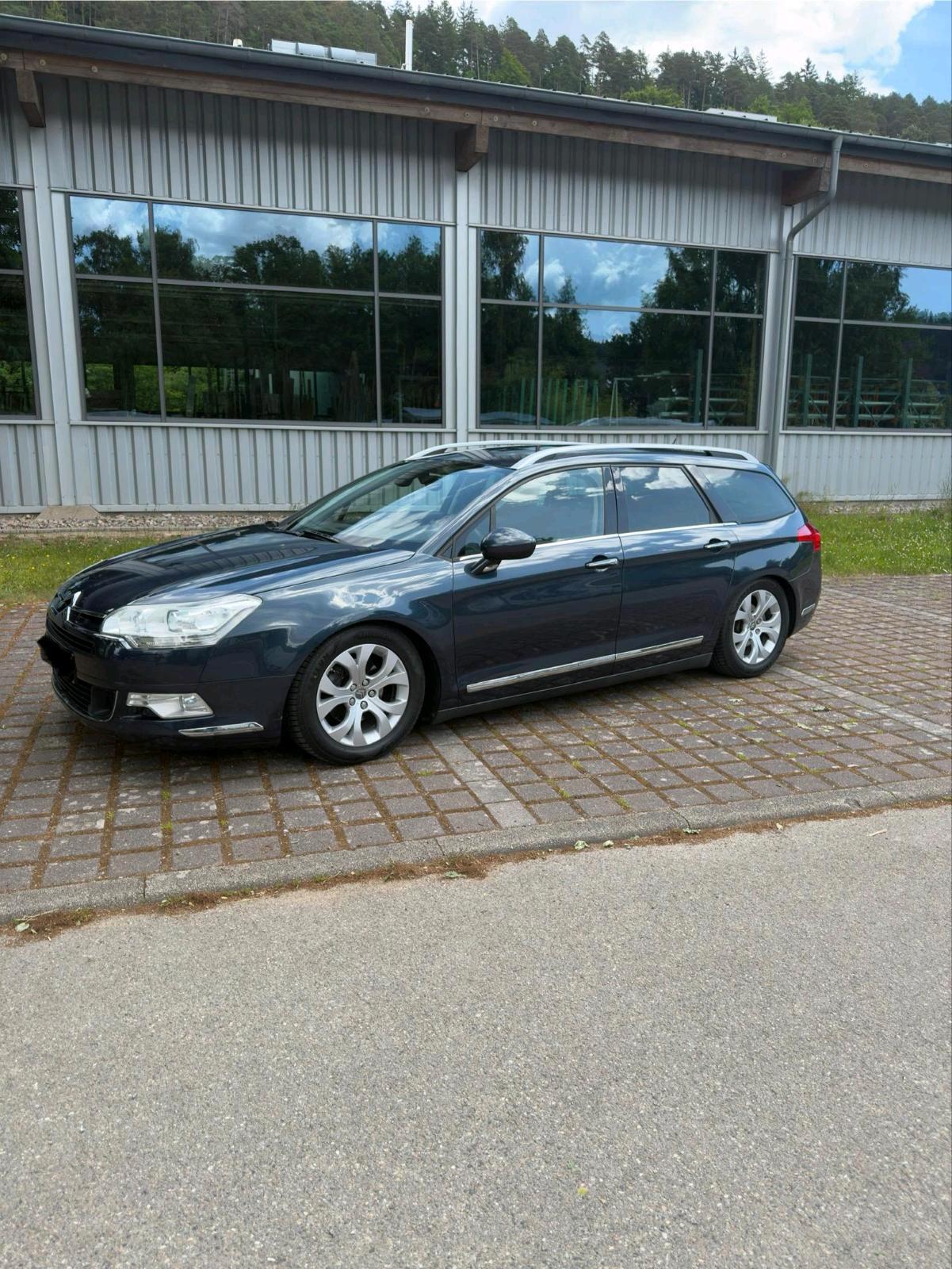 Abbildung des Autos Citroën c5 tourer vollau…
