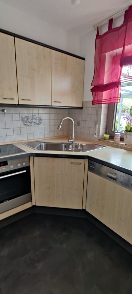 LEICHT Einbau-Küche - Ahorn/anthrazit in U-Form - bis 31. Mai in Albstadt