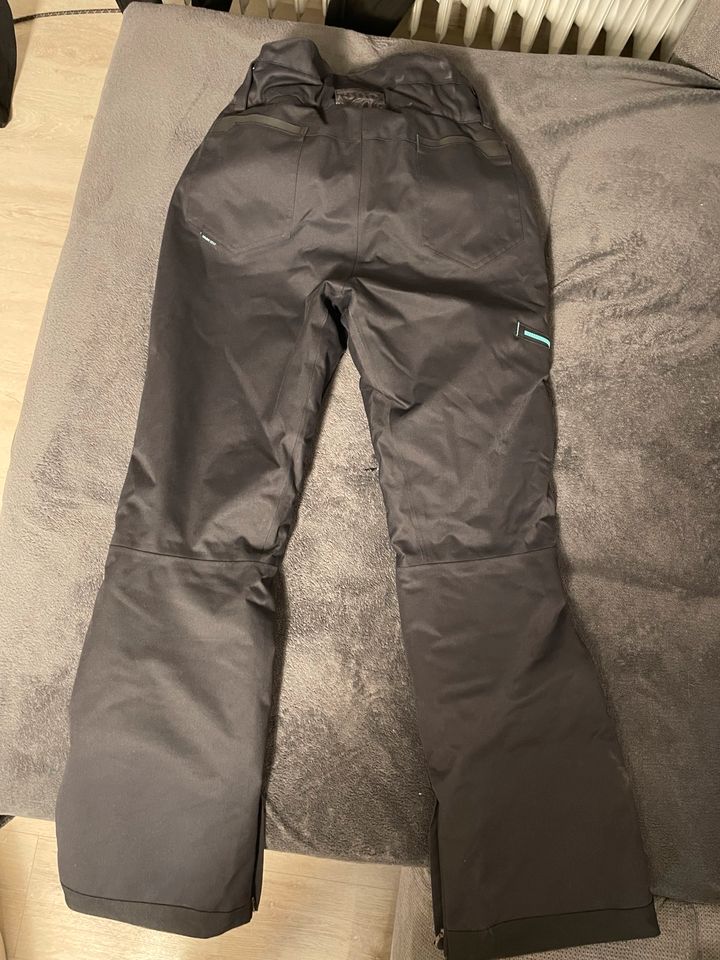 Damen Snowboard u Skihose Gr.:S (L31) in Crailsheim