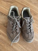 Schöne Wanderschuhe Echtleder Gr. 38 Lowa Friedrichshain-Kreuzberg - Kreuzberg Vorschau