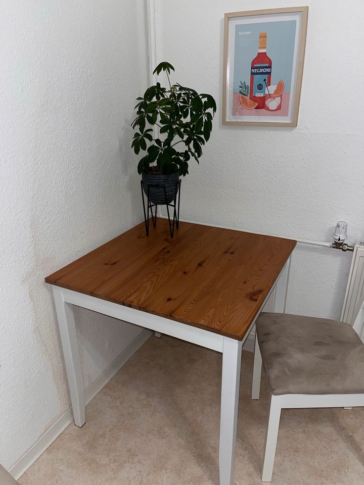 Esstisch mit Stühlen von Ikea in Beucha