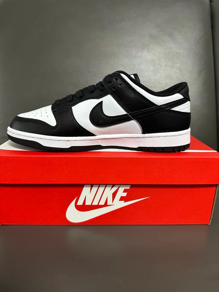 Nike Dunk Low Retro White Black Panda Größe 45 Neu! in Duisburg