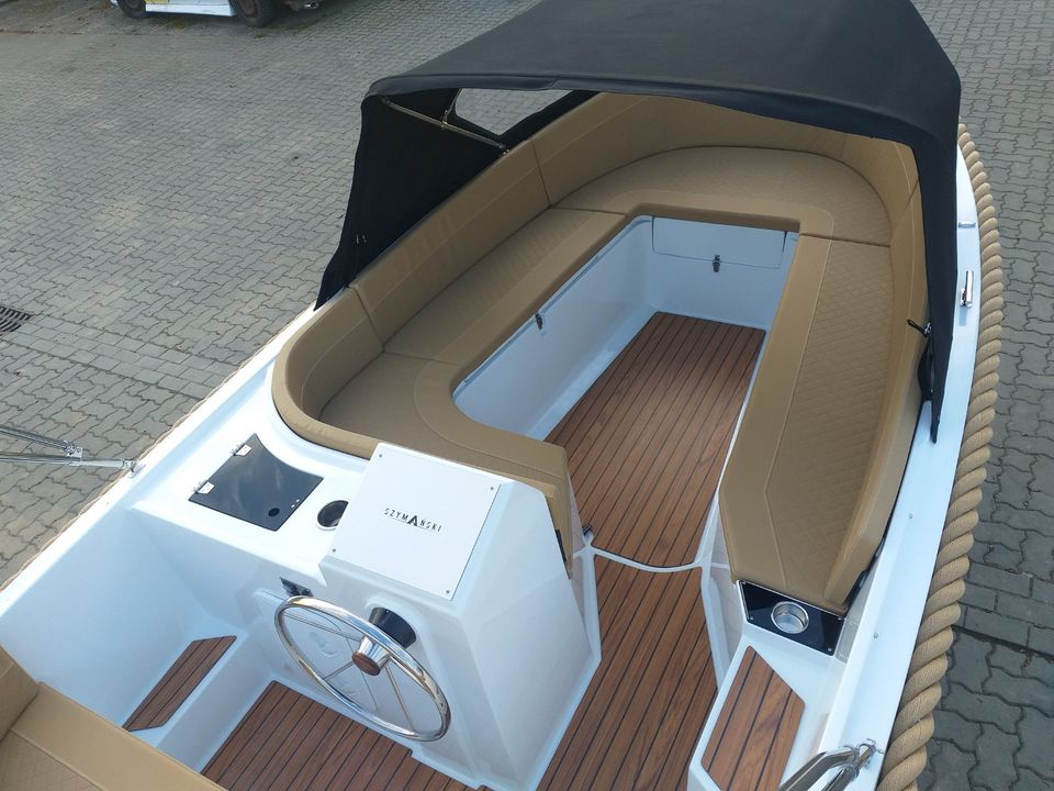 Motorboot Classic 550 Prestige Sloep Schaluppe Neuboot Neu in Hohen Wangelin