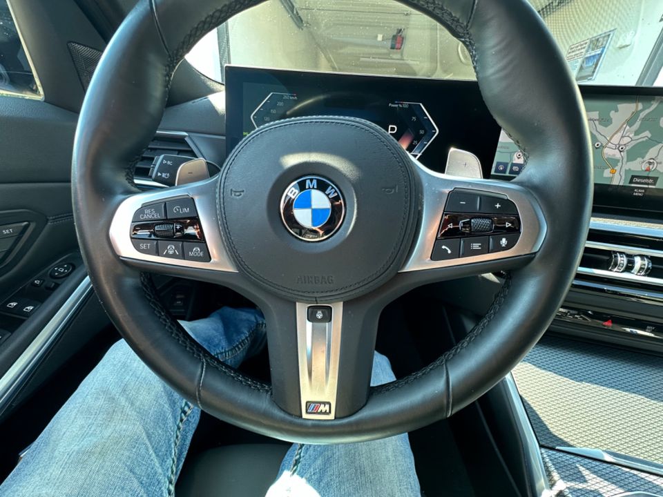 BMW M340d xDrive Touring in Büchenbach