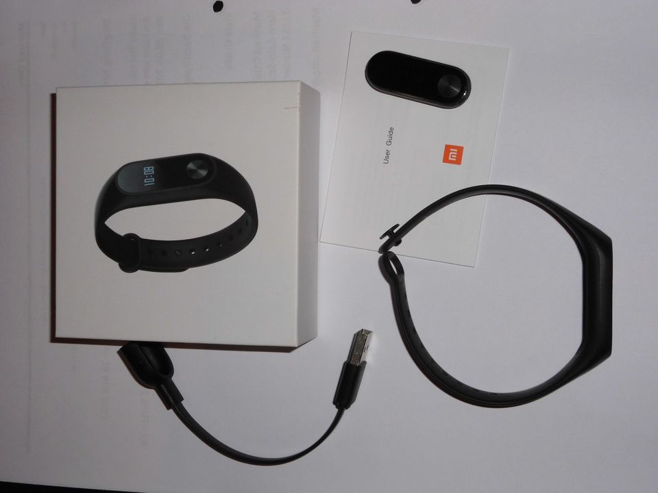 XIAOMI MI Band 2 Fitness Sport Uhr + Ladekabel, Armband sw defekt in Norderstedt