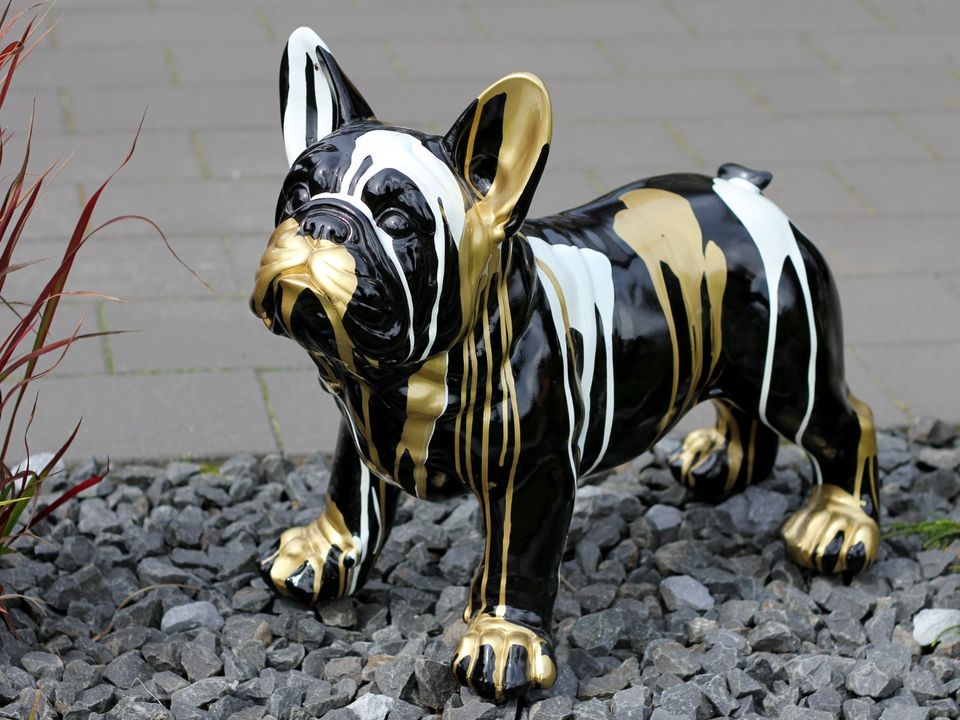 JVmoebel Skulptur, Hund Design Figuren Skulpturen Moderne Bulldogge  Skulptur Deko Garten Dekoration