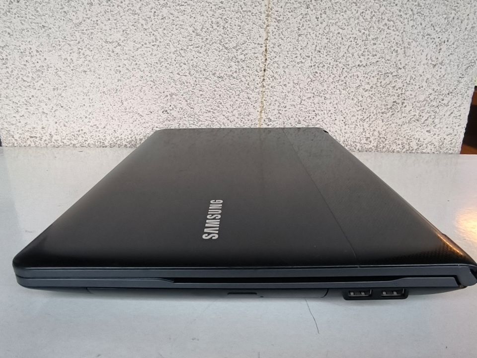 Samsung NP-RC 510 15,6 Zoll/i5/8Gb RAM/128 SSD Laptop in Darmstadt