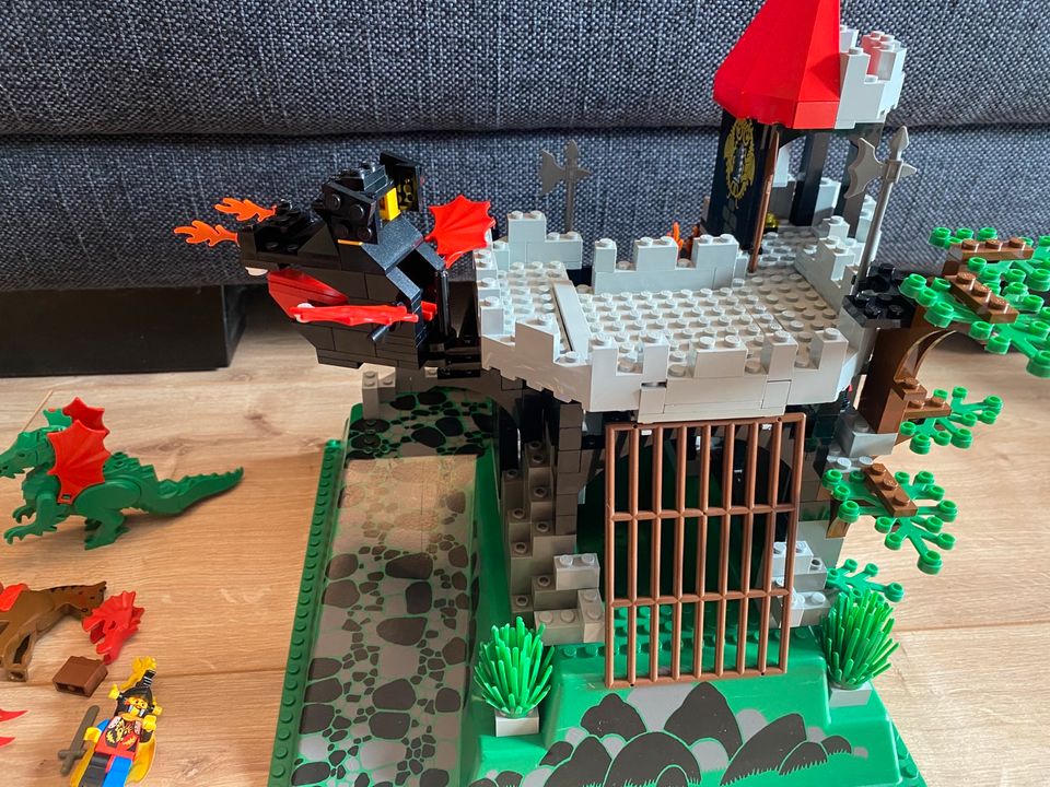 Lego 6082 komplett Drachen-Burg Ritter in Neunkirchen a. Brand