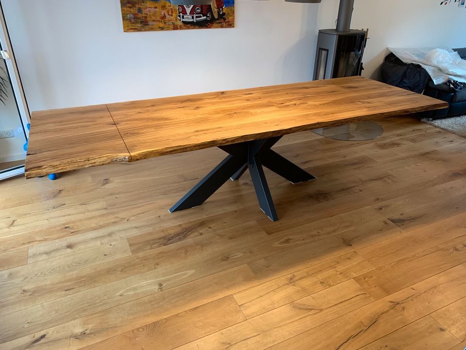 Massiv Eiche Tisch Baumtisch Ausziehbar Esstisch 200-250x100cm in Königswinter